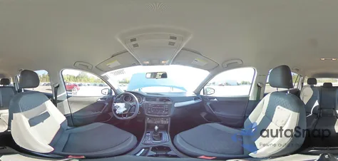 2018 Volkswagen Tiguan S z USA, uszkodzony, nr VIN 3VV0B7AX8JM021774